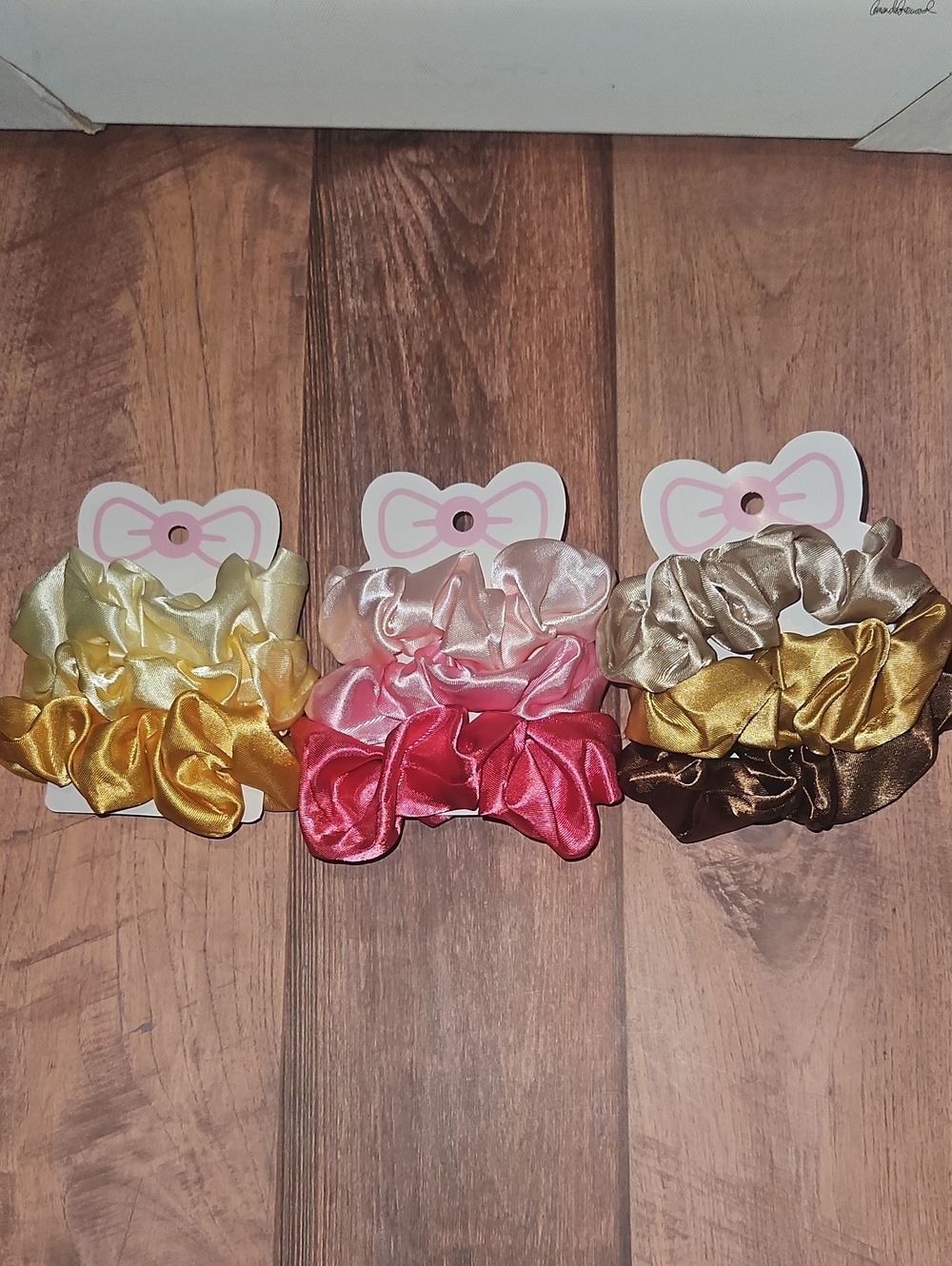 Satin Scrunchie Sets. Nwt. You Get 1